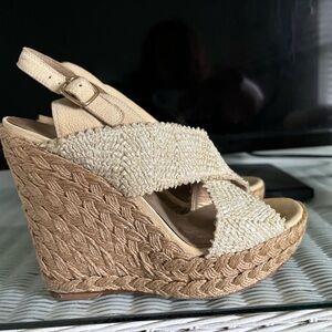 😍PRICE DROP! Stuart Weitzman platform sandals size 7